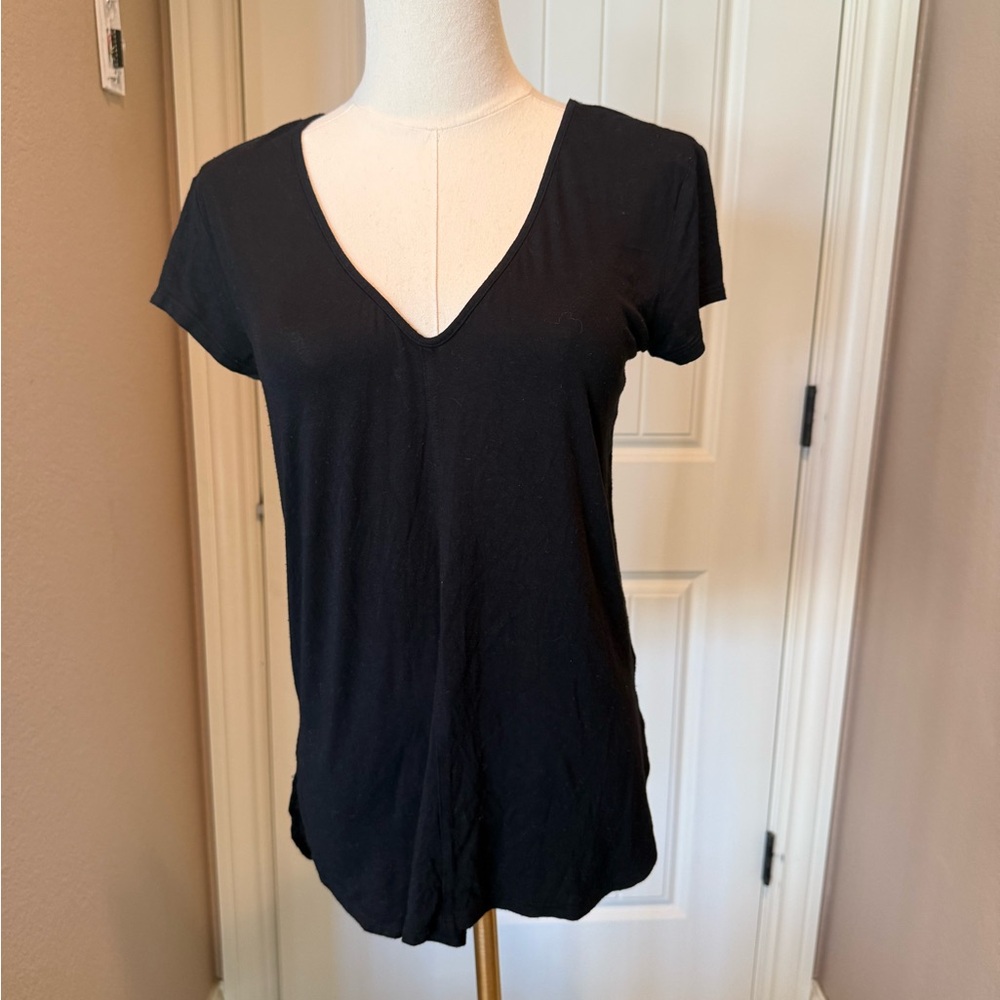 Bordeaux Black Short Sleeve V-Neck Top